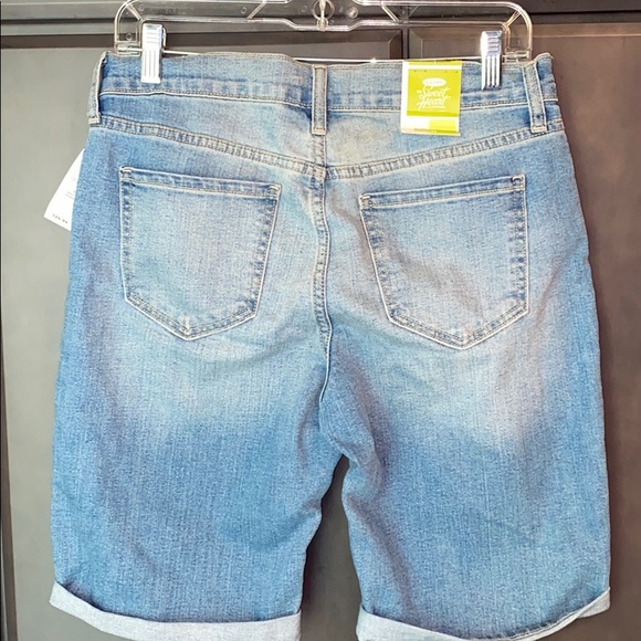 Old navy jean shorts women’s - Picture 5 of 5